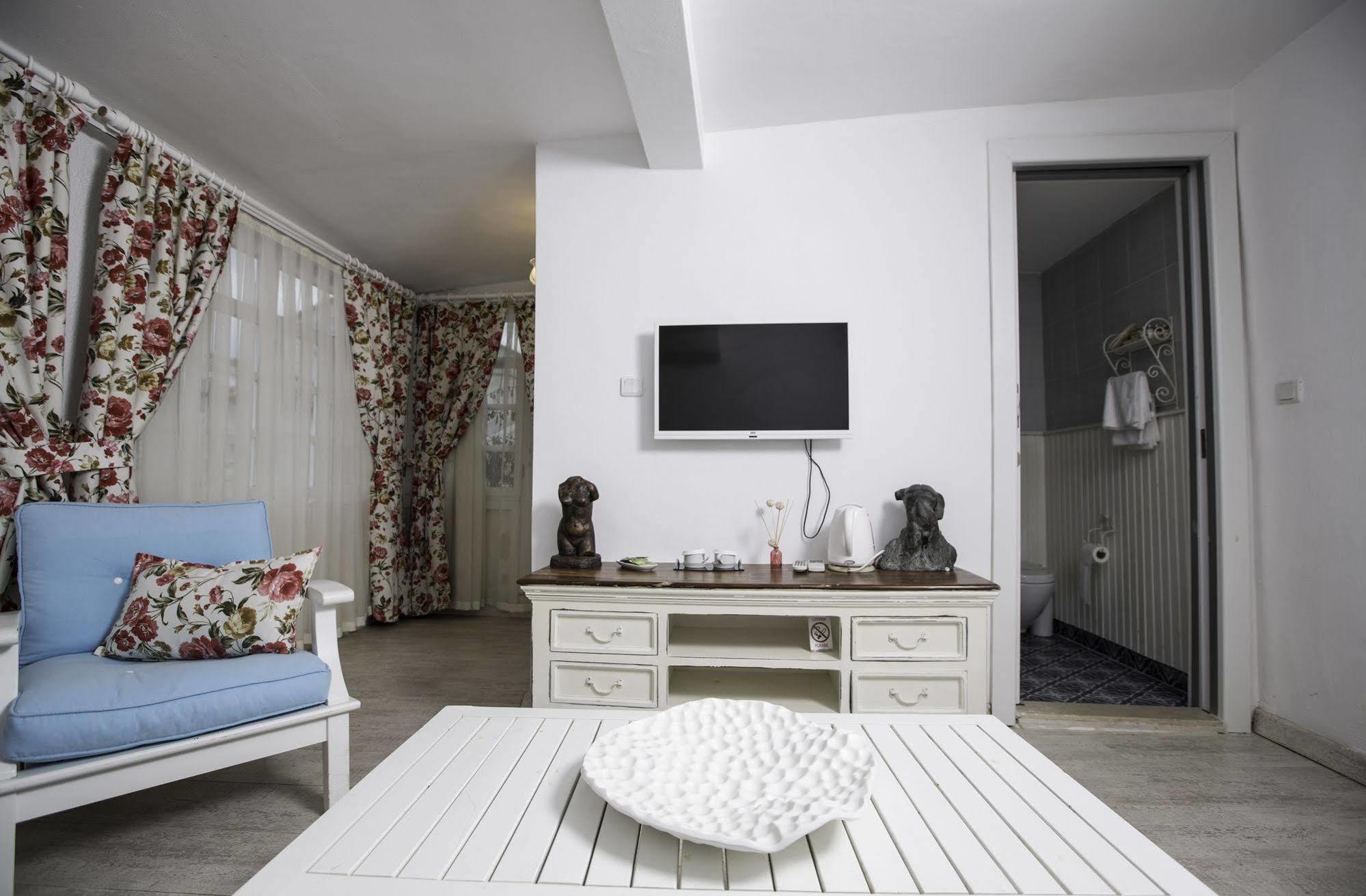 The White Hotel Αλακάτι Εξωτερικό φωτογραφία