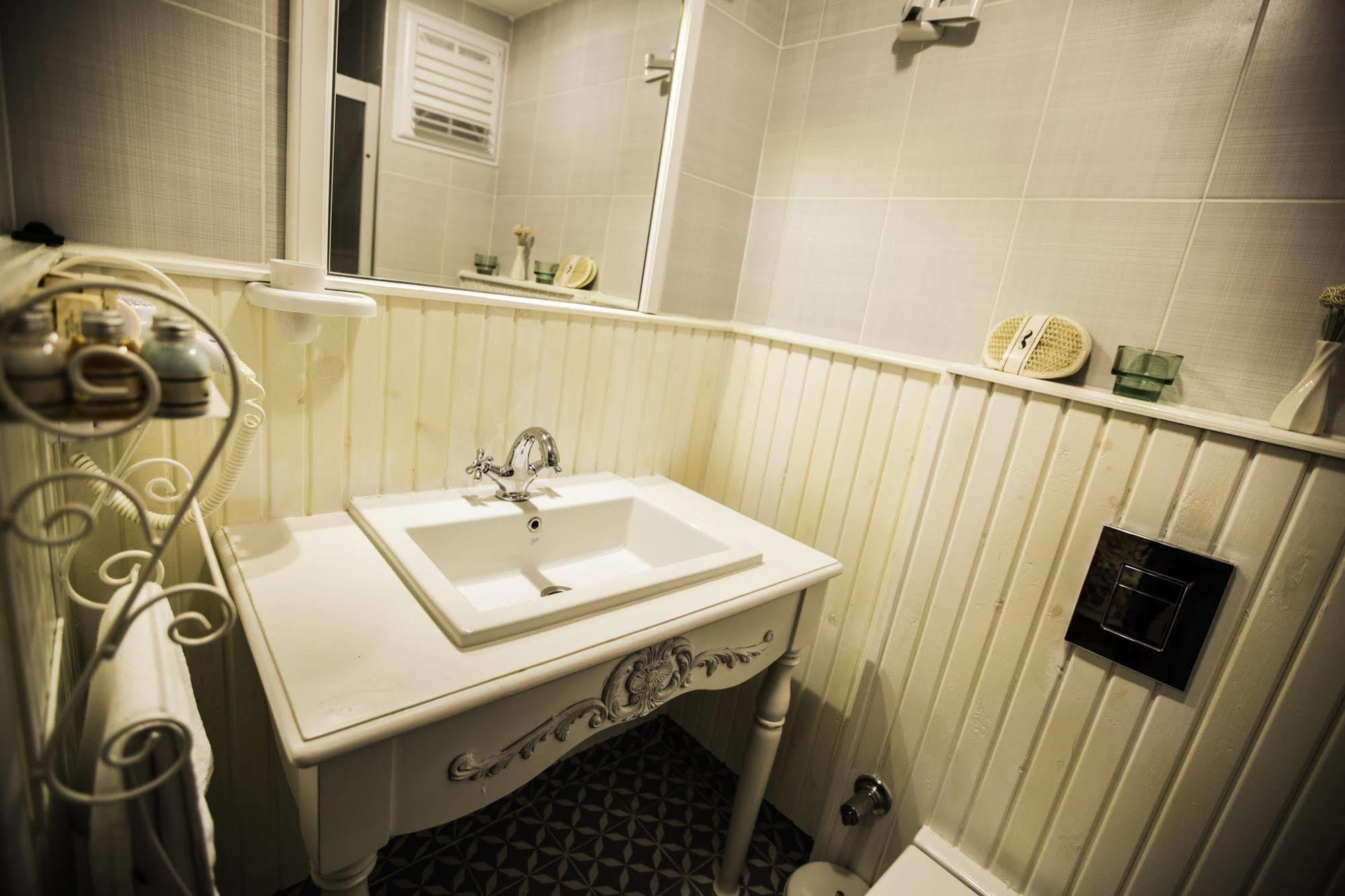 The White Hotel Αλακάτι Εξωτερικό φωτογραφία