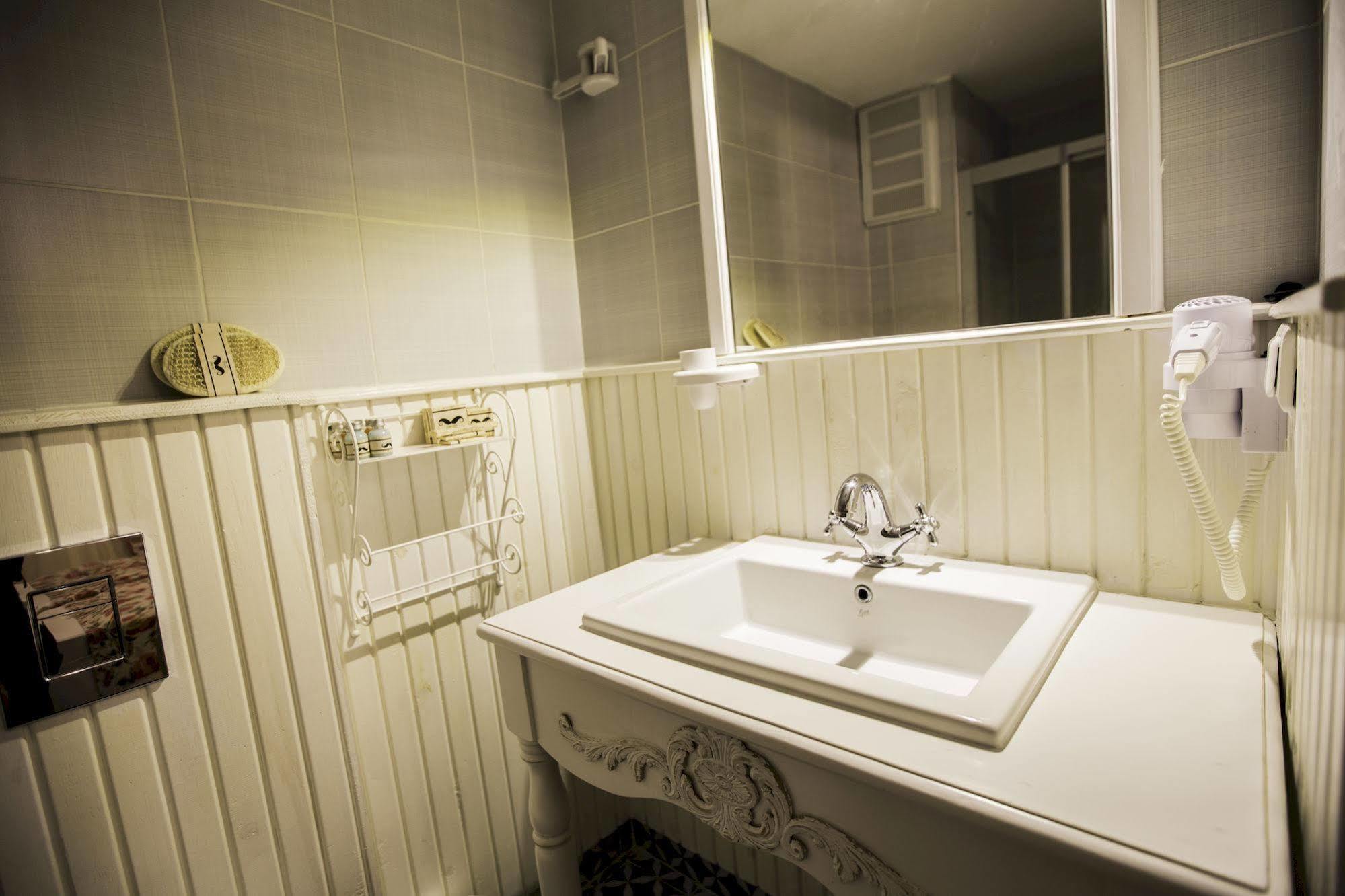 The White Hotel Αλακάτι Εξωτερικό φωτογραφία